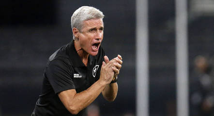Botafogo é o líder isolado do Brasileirão, após quatro rodadas