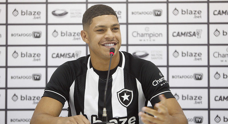 Luis Henrique retorna ao Botafogo para ajudar no setor de ataque