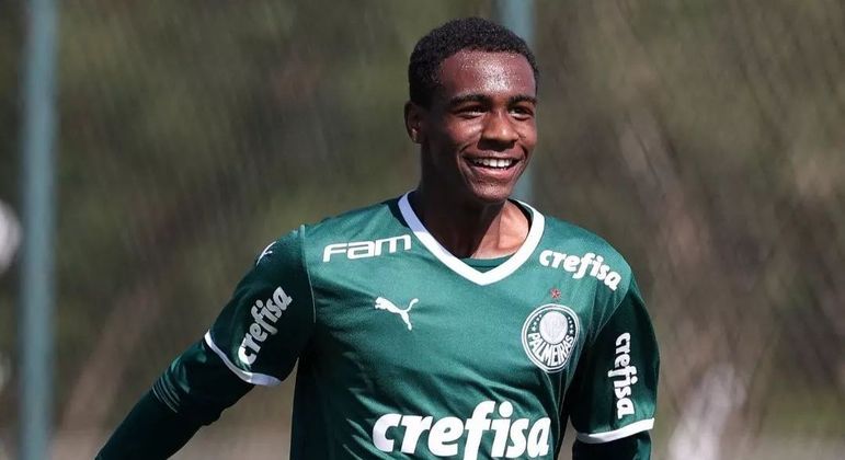 Luis Saboia marcou sete gols em 25 jogos na temporada de 2022 com a camisa do Palmeiras