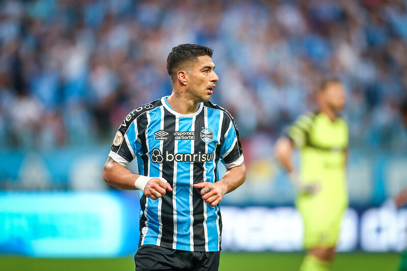 Suárez joga: veja escalação do Grêmio no jogo contra o São Luiz