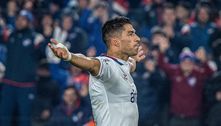 Luis Suárez viraliza em vestiário mais simples da Liga Uruguaia; confira  