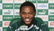 Palmeiras não consegue se livrar do 'problema' Luiz Adriano. R$ 1 milhão por mês só para treinar