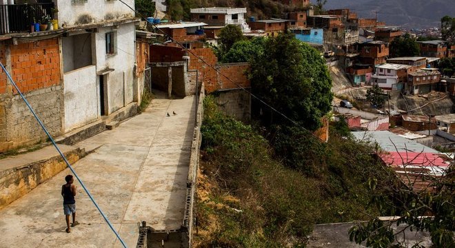A crise política e econômica agravou a pobreza na Venezuela