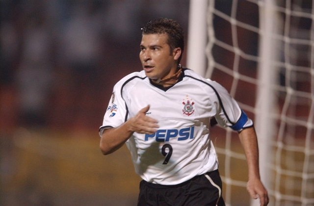 Luizão (ex-atacante de Palmeiras, Vasco, Corinthians, São Paulo e Flamengo)