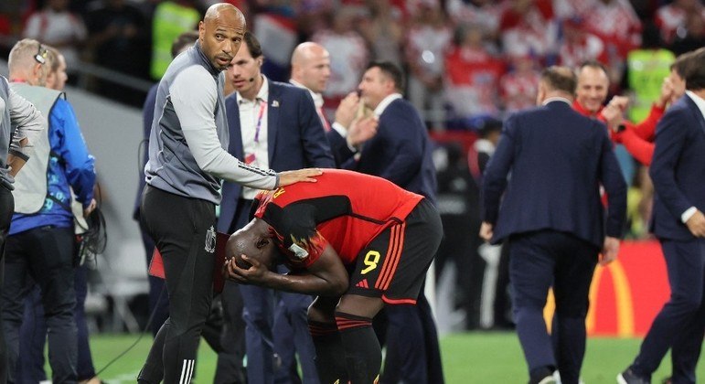 Lukaku ficou visivelmente emocionado com a eliminação da Bélgica
