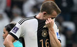 Lukas Klostermann chora com a desclassificação da Alemanha na Copa