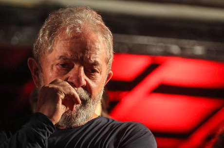Lula está preso desde abril do ano passado