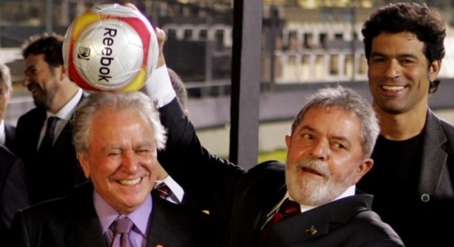 Lula foi fundamental para tirar o Morumbi da Copa. E pela construção do Itaquerão