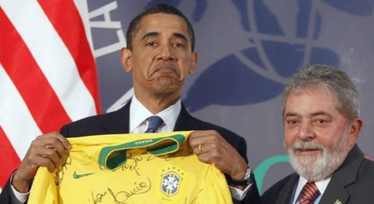 Lula quer a seleção comandada por brasileiro, Fernando Diniz. Não aceita o italiano Ancelotti