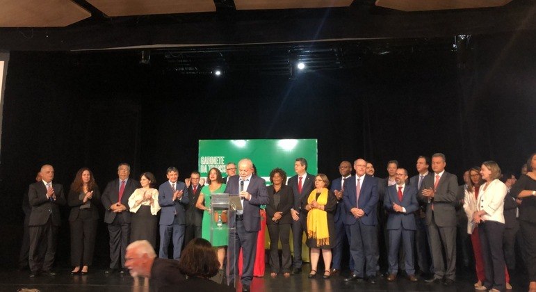 Presidente eleito Luiz Inácio Lula da Silva (PT) durante anúncio de novos ministros
