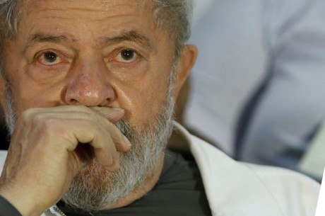 Lula está preso há um ano devido à condenação