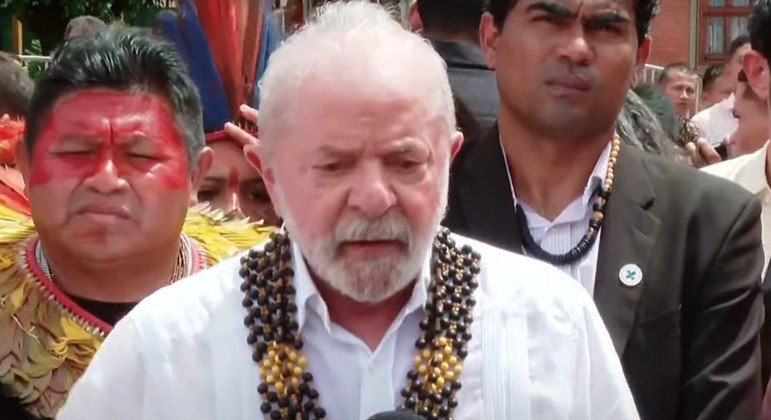 Presidente Lula durante entrevista na Terra Indígena Yanomami