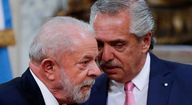 Lula anunciou que recriaria a Unasul quando visitou o presidente argentino, Alberto Fernandéz