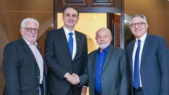 PT oficializa apoio à reeleição no Senado e Lula janta com Pacheco