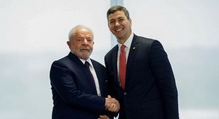 Presidente eleito do Paraguai Santiago Peña e Lula