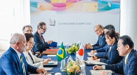 Lula em reunião com o primeiro-ministro do Japão, Fumio Kishida
