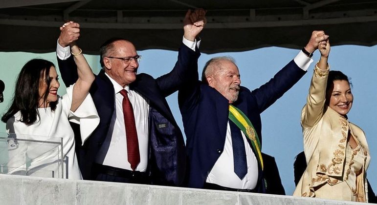 Da esquerda para a direita, Lu Alckmin, Geraldo Alckmin, Lula e Janja, neste domingo (1º)