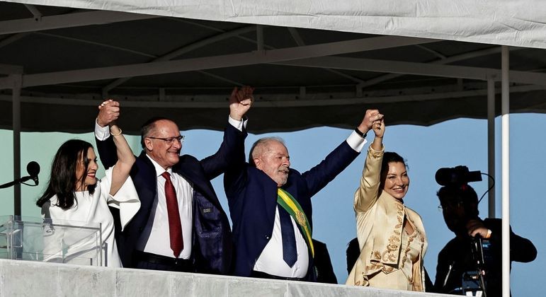 Da esquerda para a direita, Lu Alckmin, Geraldo Alckmin, Lula e Janja