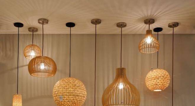 lustres modernos - lustres modernos de madeira 