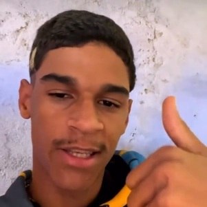 Luva de Pedreiro excluiu vídeos do Instagram
