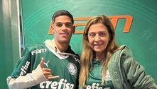 Pé quente! Luva de Pedreiro visita vestiário do Palmeiras após vitória no clássico; veja!