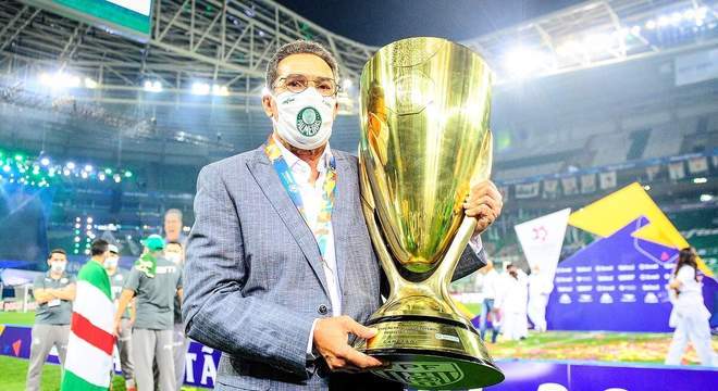 Luxemburgo foi campeão paulista pelo Palmeiras em 2020