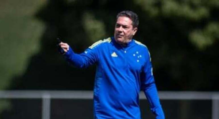 Luxemburgo deu um recado para o elenco, mostrando que a cobrança será intensa no Cruzeiro
