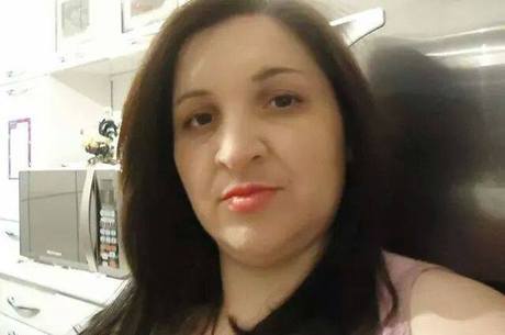 Vânia trabalhou durante quase 5 anos na informalidade