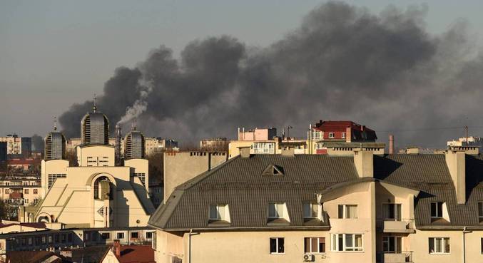 Ataque russo destruiu fábrica na cidade de Lviv