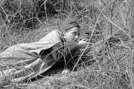 Vários autores duvidam que Pavlichenko tenha sofrido feridas no rosto, já que em fotografias posteriores não se veem cicatrizes