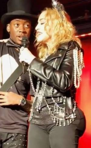 É implante? 50 Cent diz que sim