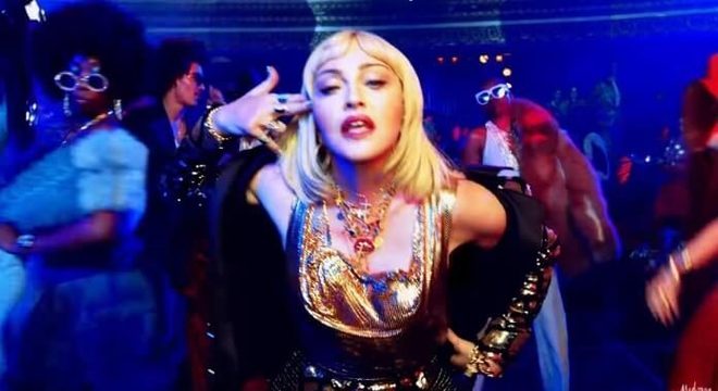 Madonna cancela mais datas de sua turnê atual e cita “dor esmagadora”