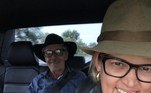 O primeiro post do casal no Instagram de Giovanete é do dia 14 de março de 2020 e mostra os dois dentro de um carro. 