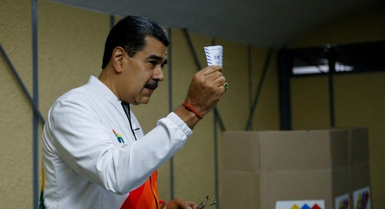 Maduro organizou referendo para decidir a criação de estado em área da Guiana