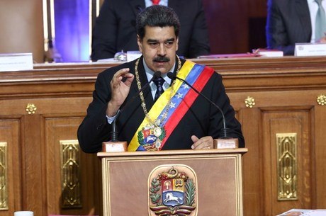 Espanha não disse se apoia Maduro ou Guaidó