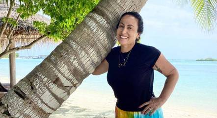 Simone completa 51 anos