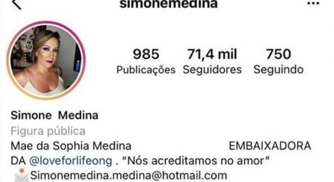 Perfil de Simone sem  o nome de Gabriel Medina na biografia