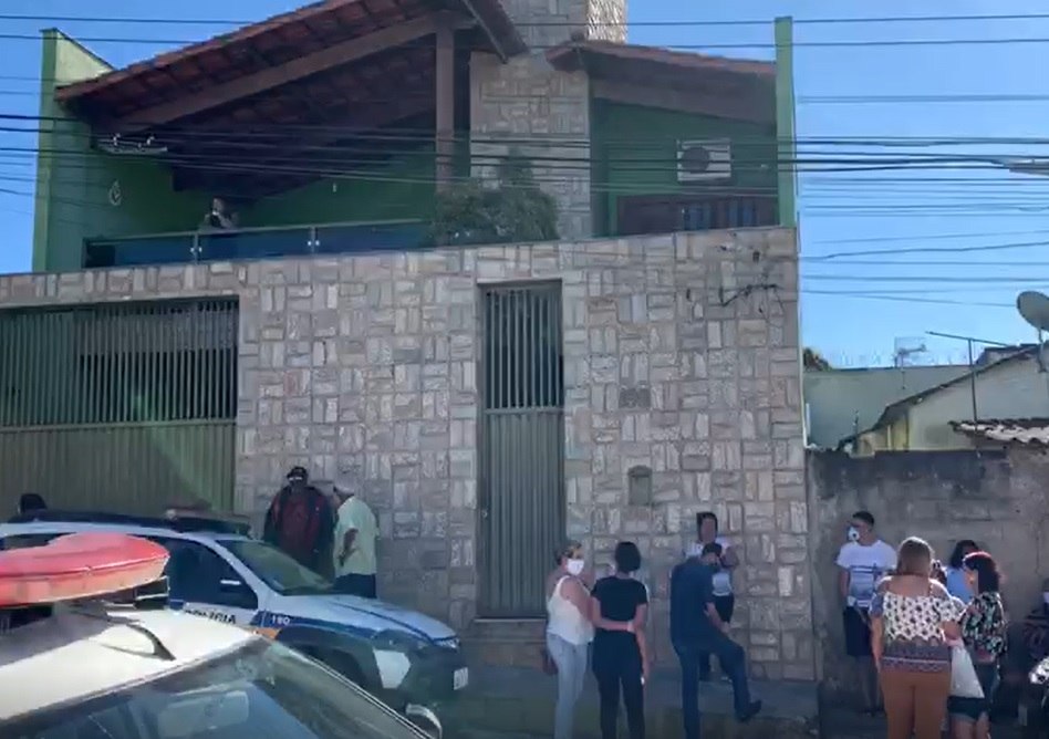 Polícia investiga caso de mãe que matou filha de 4 anos e se matou ...