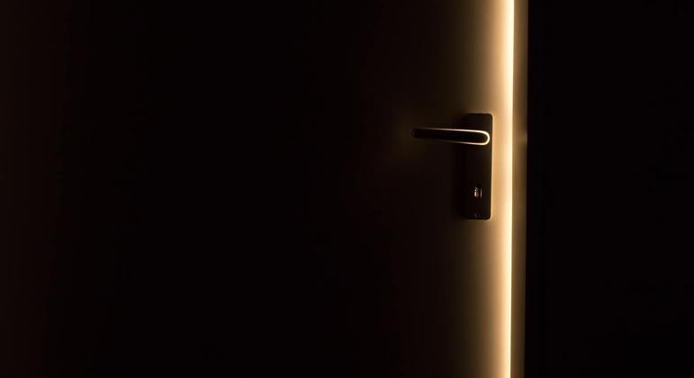 Mãe removeu a porta do quarto da filha
