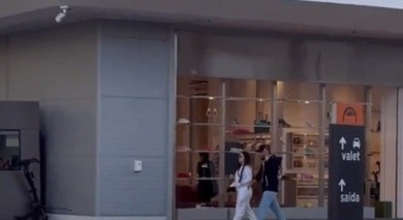 Maiara e Fernando flagrados juntos