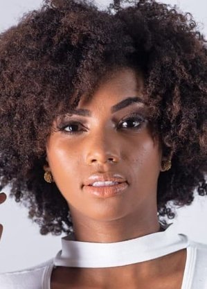 Maiara Oliveira é Educadora Física