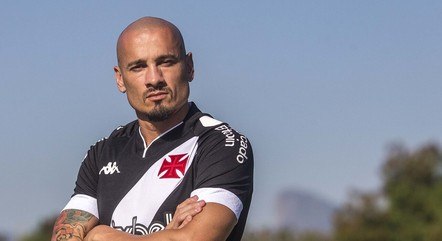 Maicon, novo zagueiro do Vasco