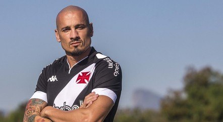 Maicon, novo zagueiro do Vasco
