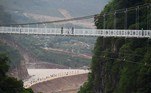 Nas próximas semanas, funcionários do Guinness World Records vão verificar se a construção é oficialmente a ponte de vidro mais longa do mundo