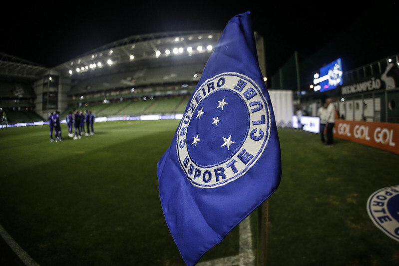 Ranking dos 20 clubes mais endividados do Brasil (Yahoo! Esportes