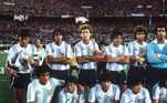 Argentina 0 x 1 Bélgica — 1982 — Campeã mundial de 78, a Argentina fazia o jogo de abertura contra a Bélgica. Reforçada por Maradona, a equipe sul-americana acabou derrotada por 1 a 0 pelos belgas
