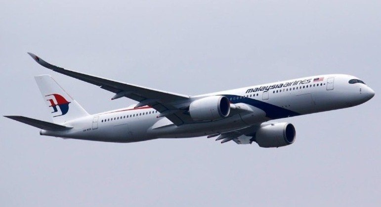 Especialista diz que avião desaparecido da Malaysian Airlines foi derrubado pelo piloto