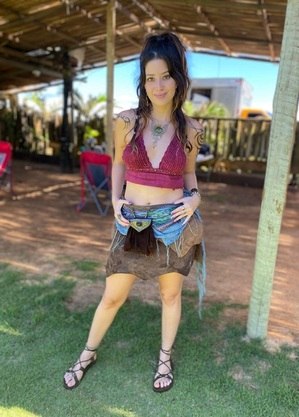 Malu Falangola como Luna na série “Dom”