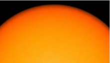 Nasa identifica mancha solar perigosa quatro vezes maior que a Terra