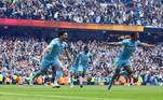O Manchester City foi campeão da Premier League de maneira épica! Na última rodada do Campeonato Inglês, o time de Manchester dependia apenas dele mesmo para ser campeão, mas seu adversário era osso duro de roer. O Aston Villa, de Gerrard e Philippe Coutinho (ex-jogadores e ídolos do Liverpool, clube que também estava na disputa pelo título), começou vencendo a partida por 2 a 0, deixando os torcedores do City bastante tensos. Até que o inimaginável aconteceu e, em apenas 5 minutos, os citizens marcaram três gols, garantindo o título para os azuis de Manchester